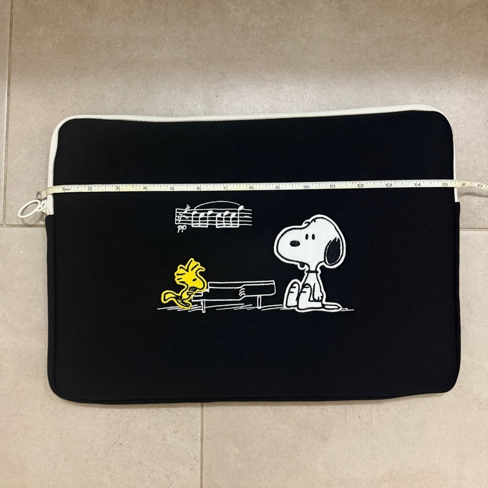 Snoopy laptop case